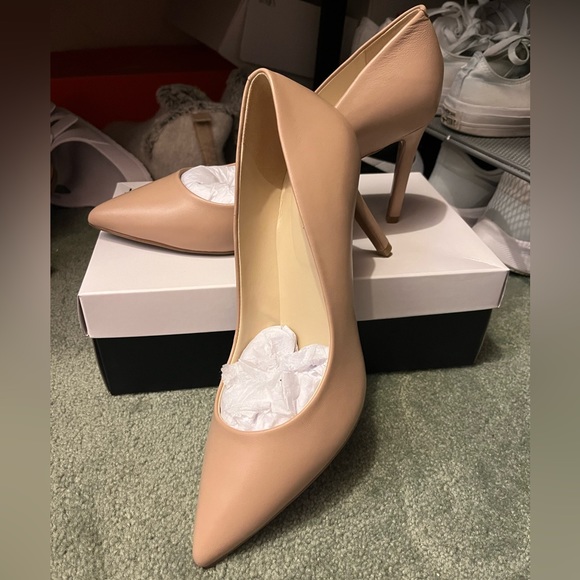 nine west nude shoes